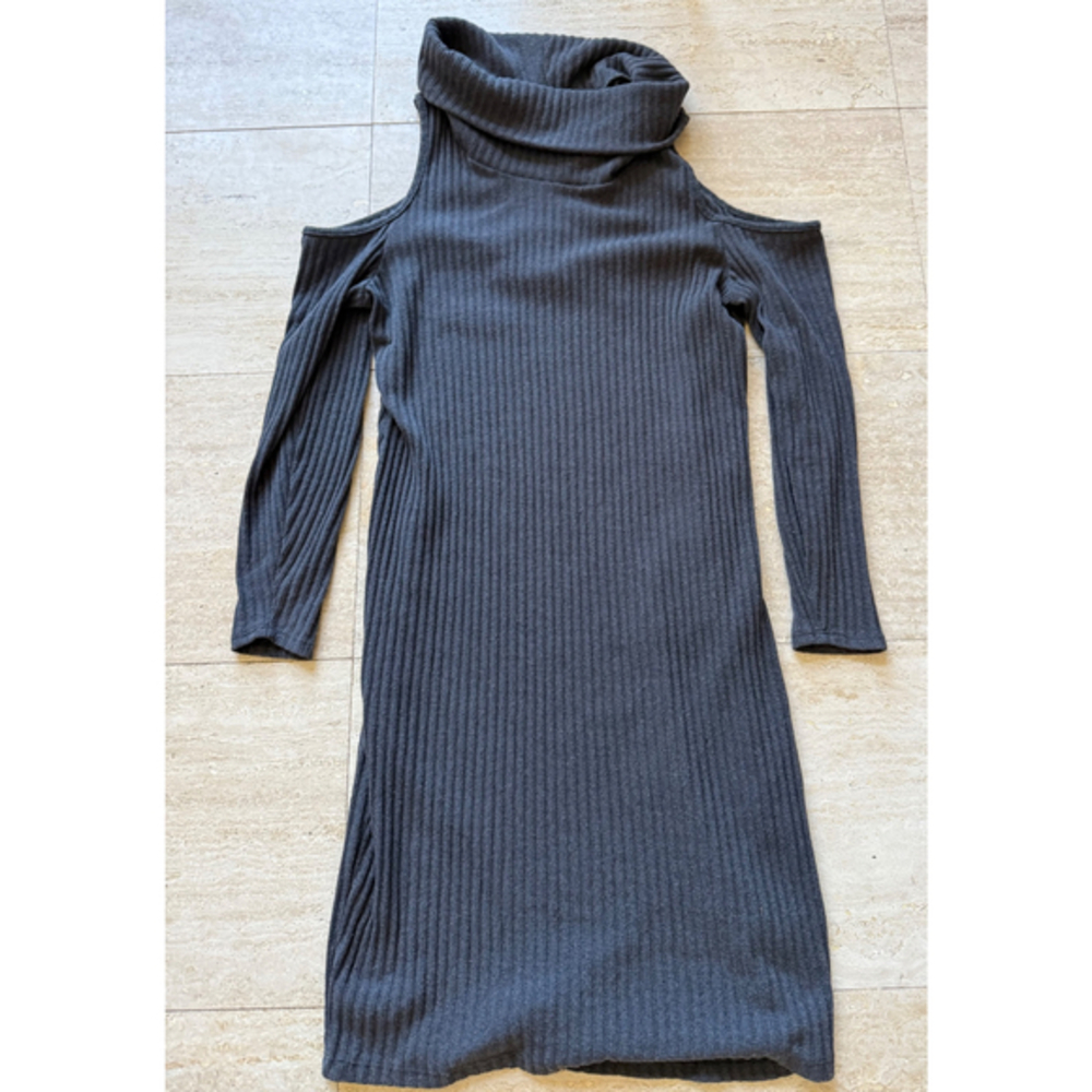 Milky Way Cold Shoulder Dress Ribbed Knit Turtleneck‎ Gray Dress